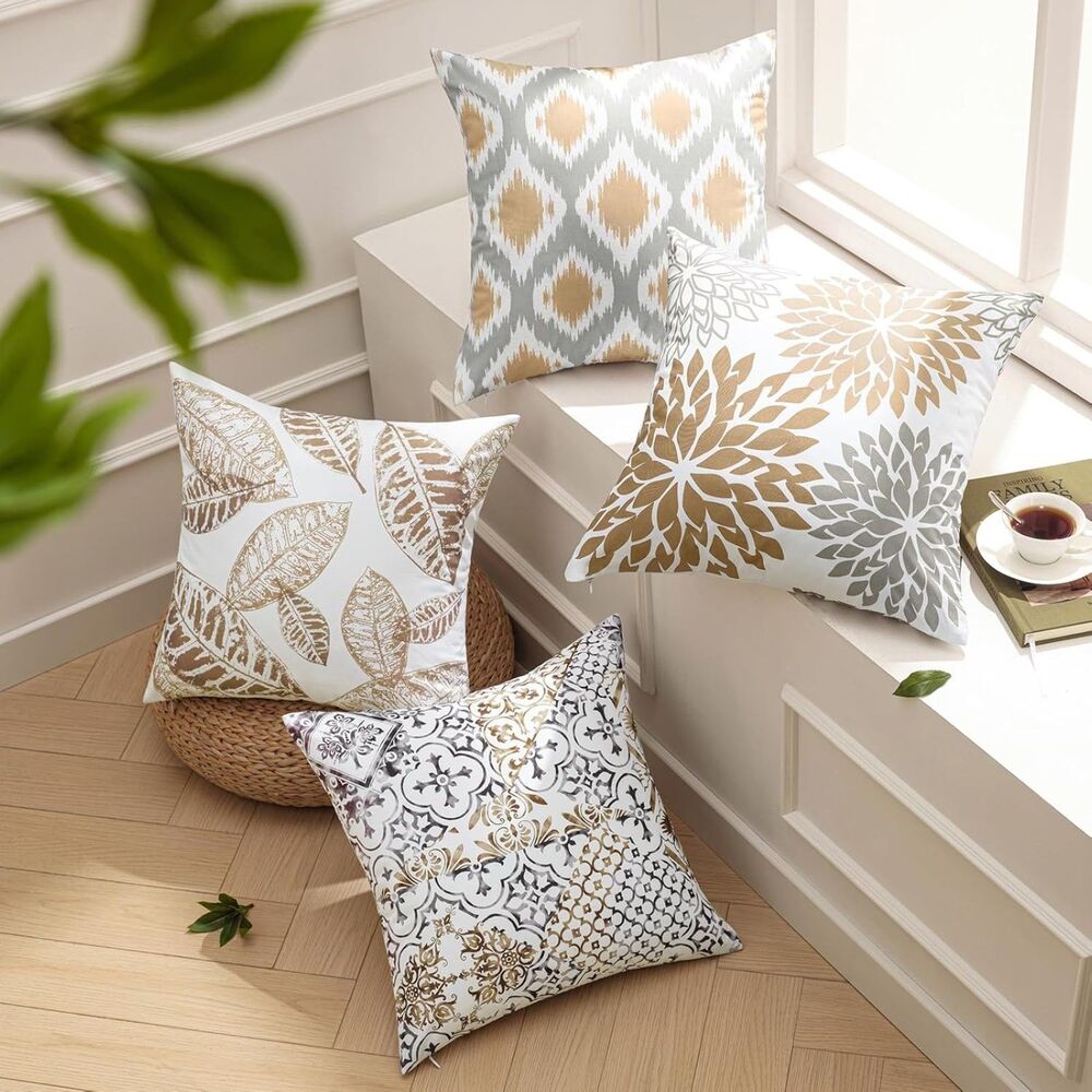 NWOT Phantoscope Set of 4 Pillow Covers